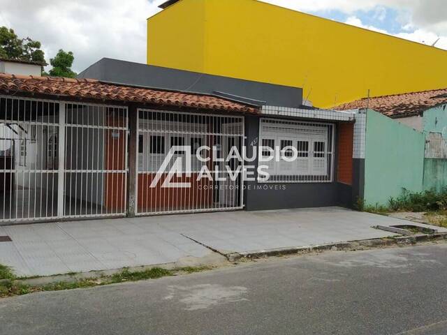 CASA para Compra em Feira de Santana - 2