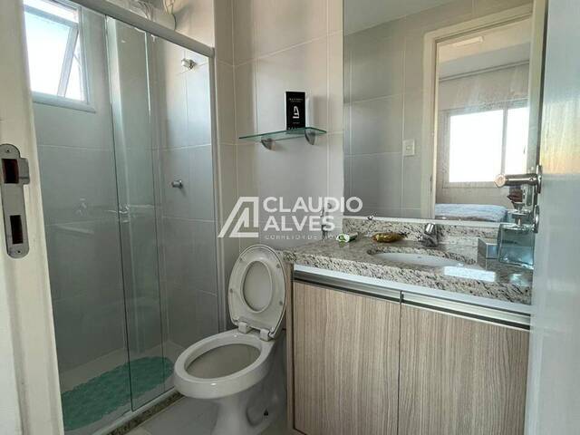 APARTAMENTO para Compra em Feira de Santana - 4