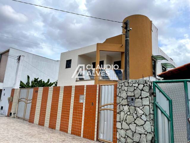 CASA para Compra em Feira de Santana - 2