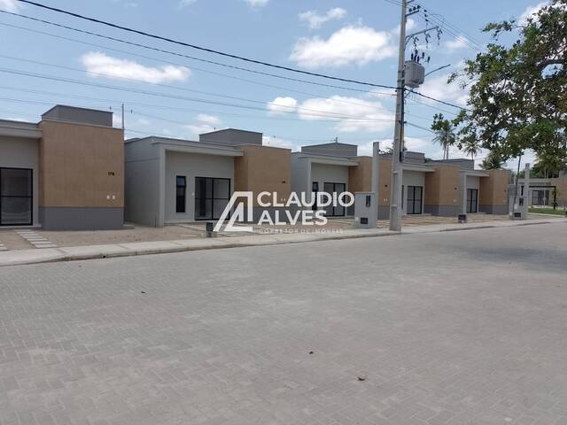 CASA EM CONDOMÍNIO para Compra em Feira de Santana - 3