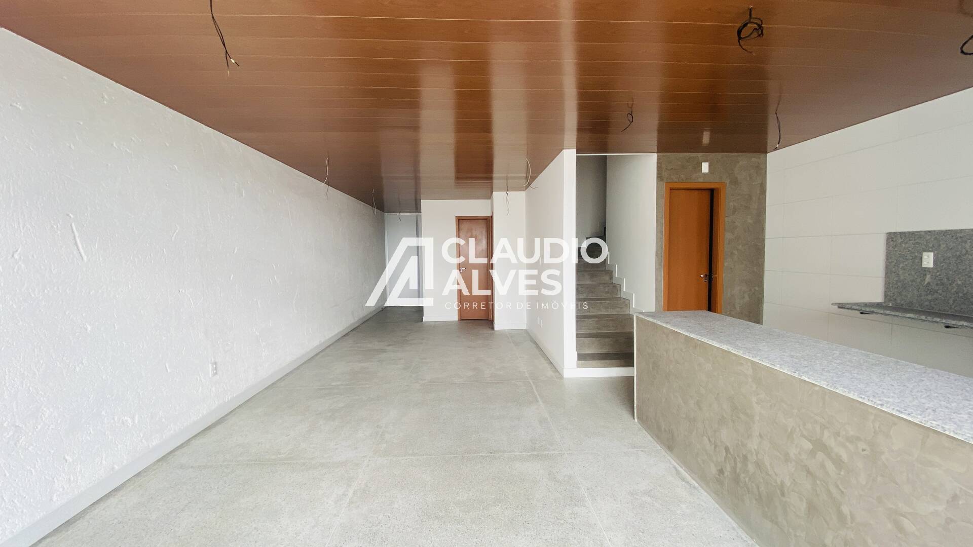 Casa à venda com 4 quartos, 142m² - Foto 5