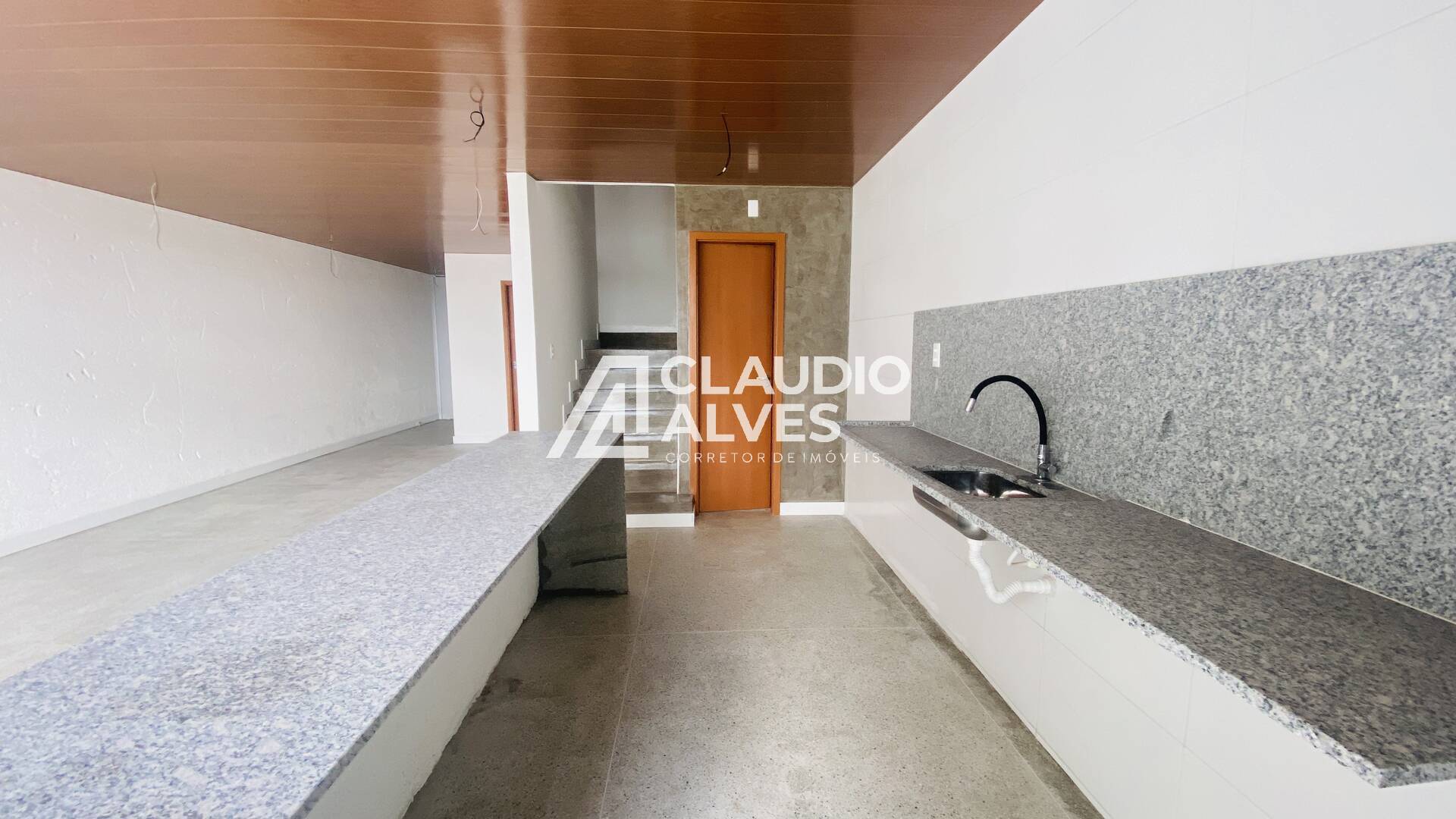 Casa à venda com 4 quartos, 142m² - Foto 8