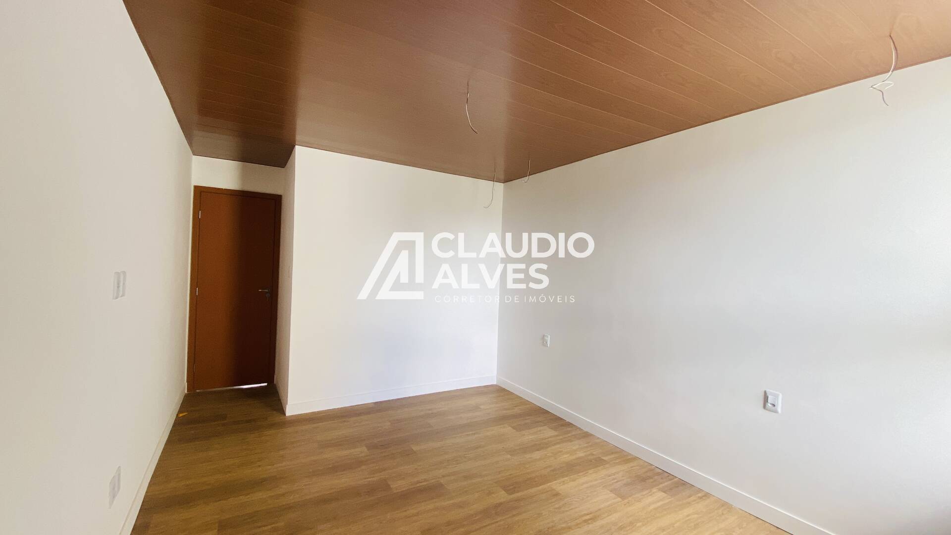 Casa à venda com 4 quartos, 142m² - Foto 15