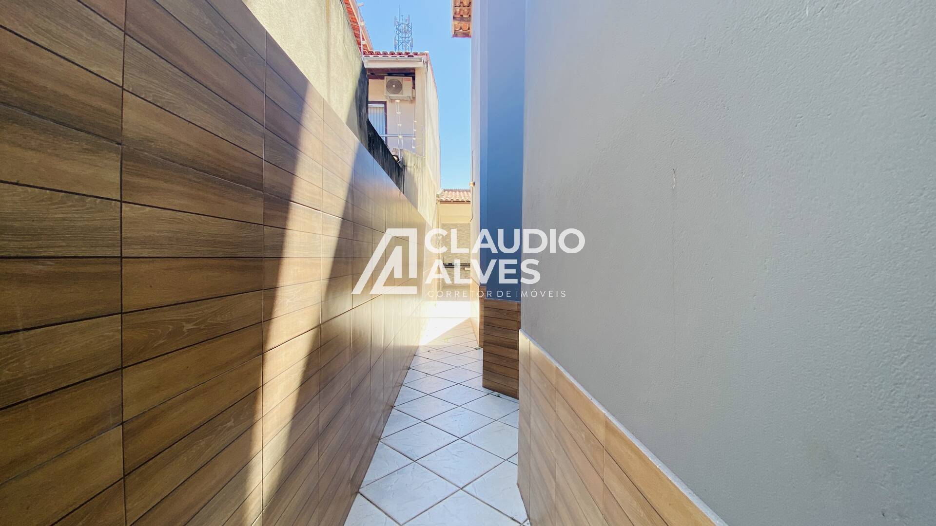 Casa à venda com 5 quartos, 200m² - Foto 36