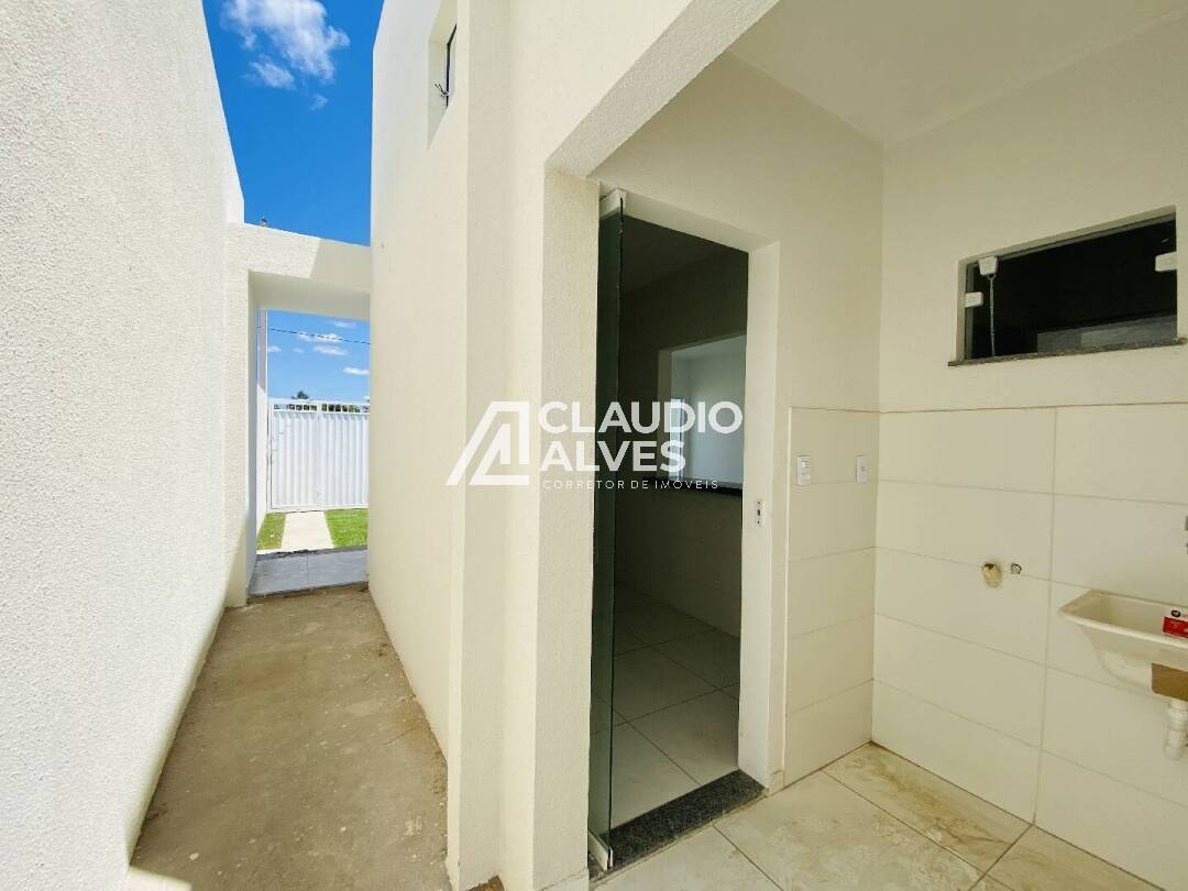 Casa à venda com 2 quartos, 68m² - Foto 24