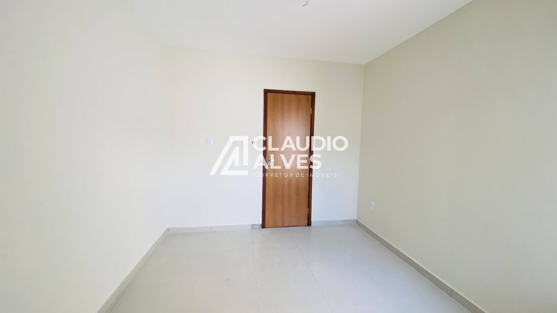 Casa à venda com 2 quartos, 70m² - Foto 11