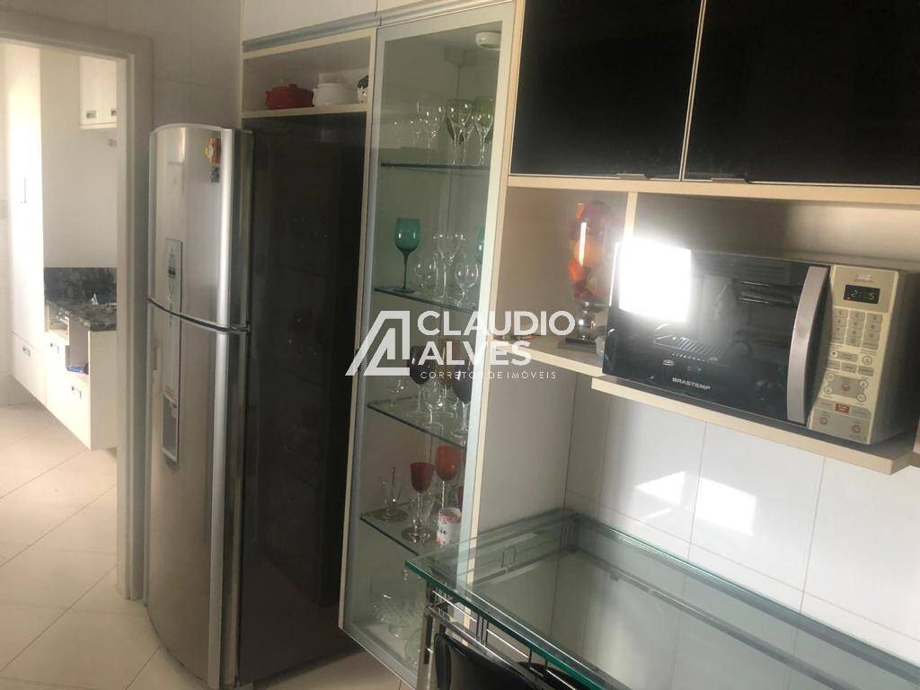 Apartamento à venda com 4 quartos, 180m² - Foto 28