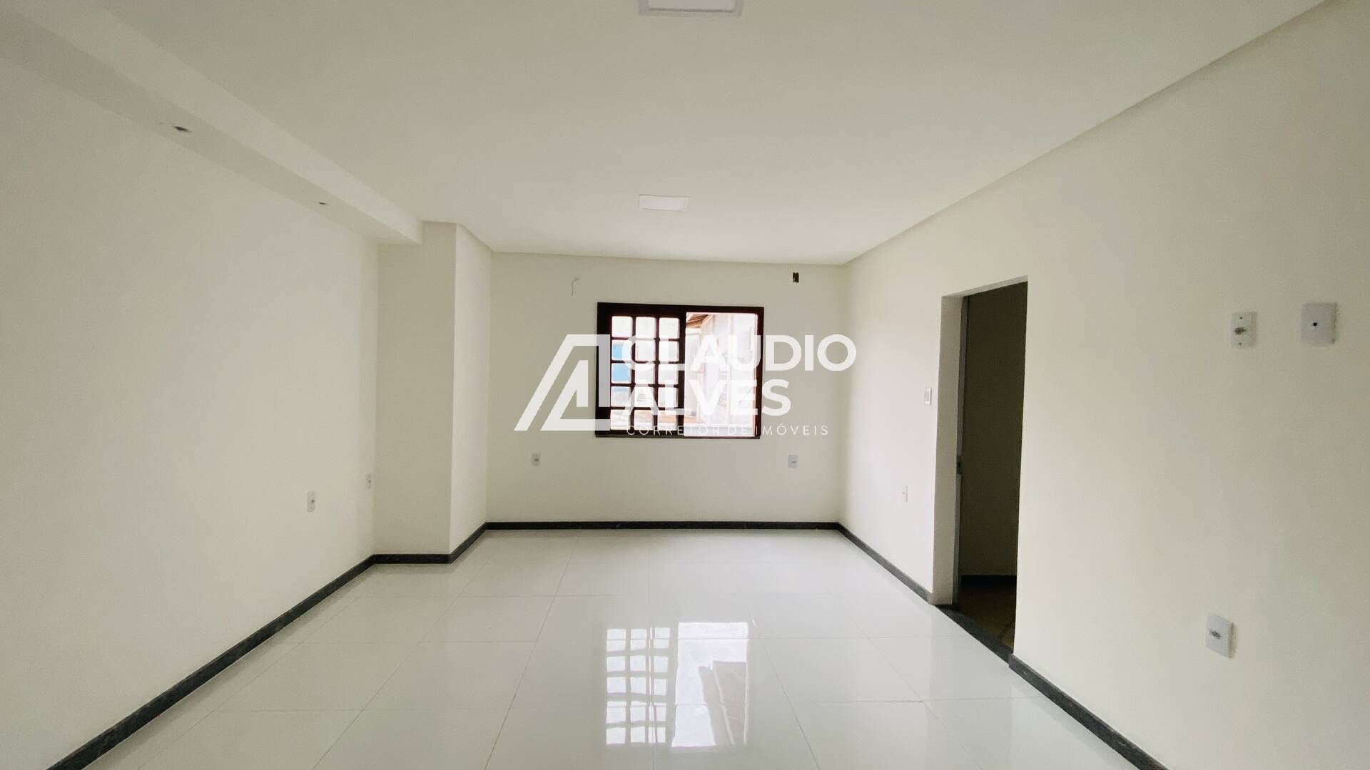 Casa de Condomínio à venda com 4 quartos, 250m² - Foto 16