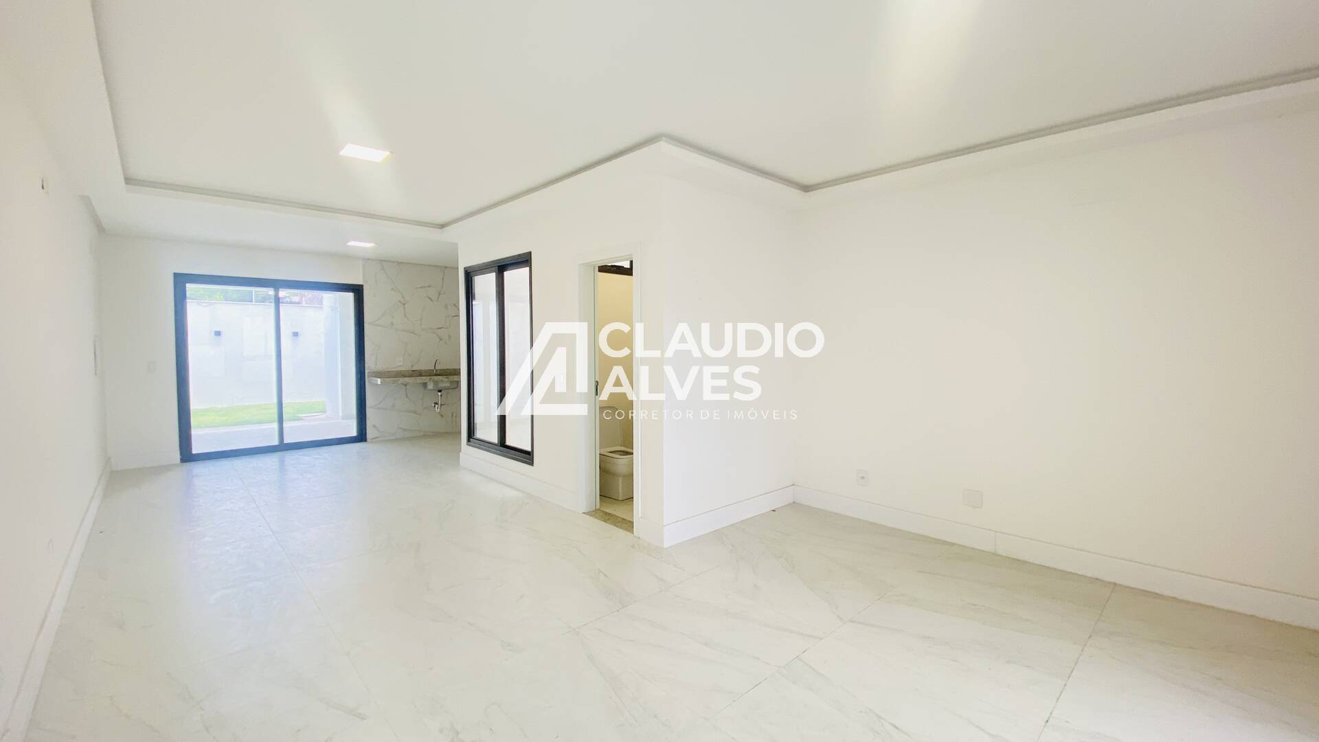 Casa à venda com 3 quartos, 150m² - Foto 3