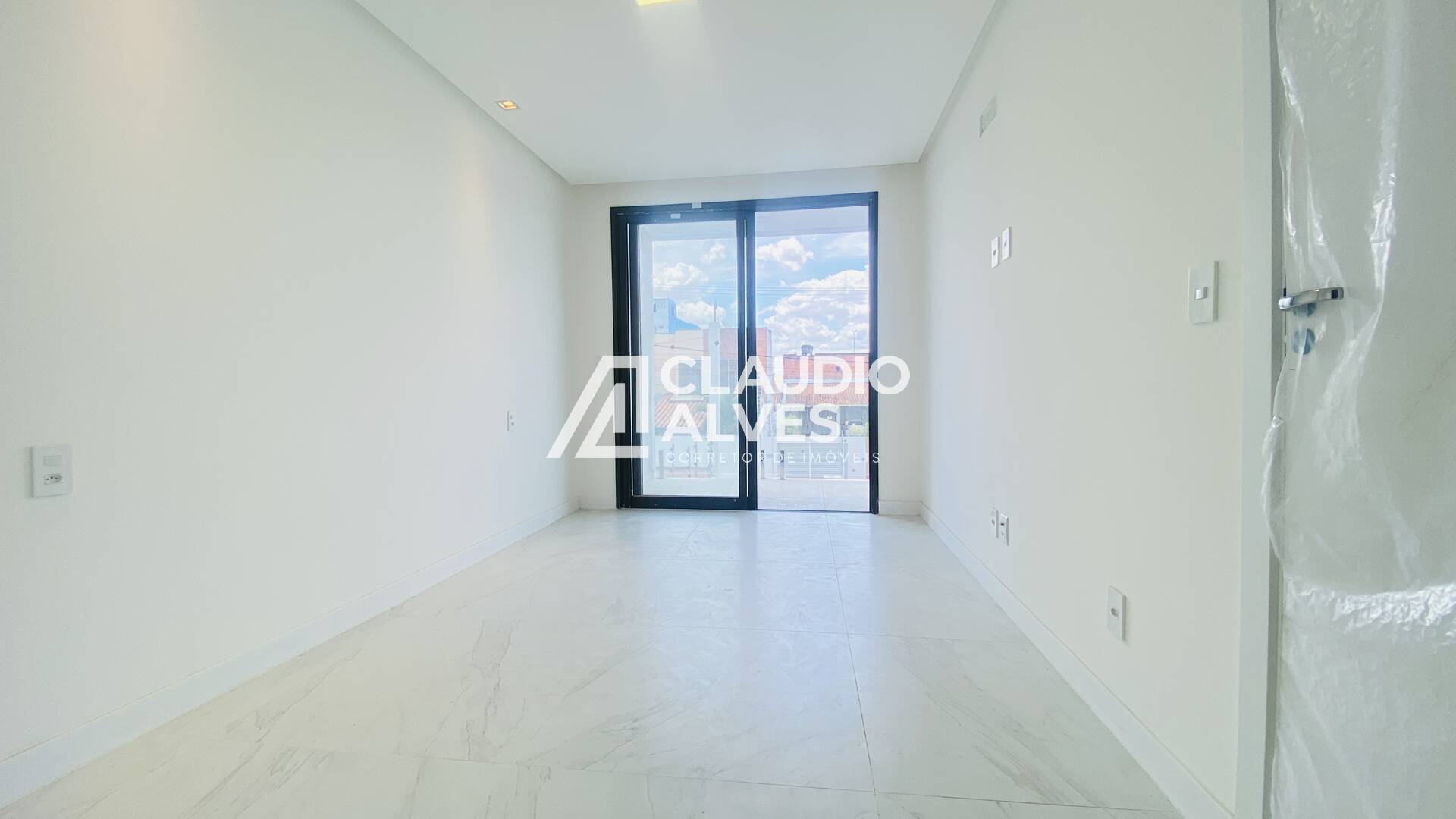 Casa à venda com 3 quartos, 150m² - Foto 14