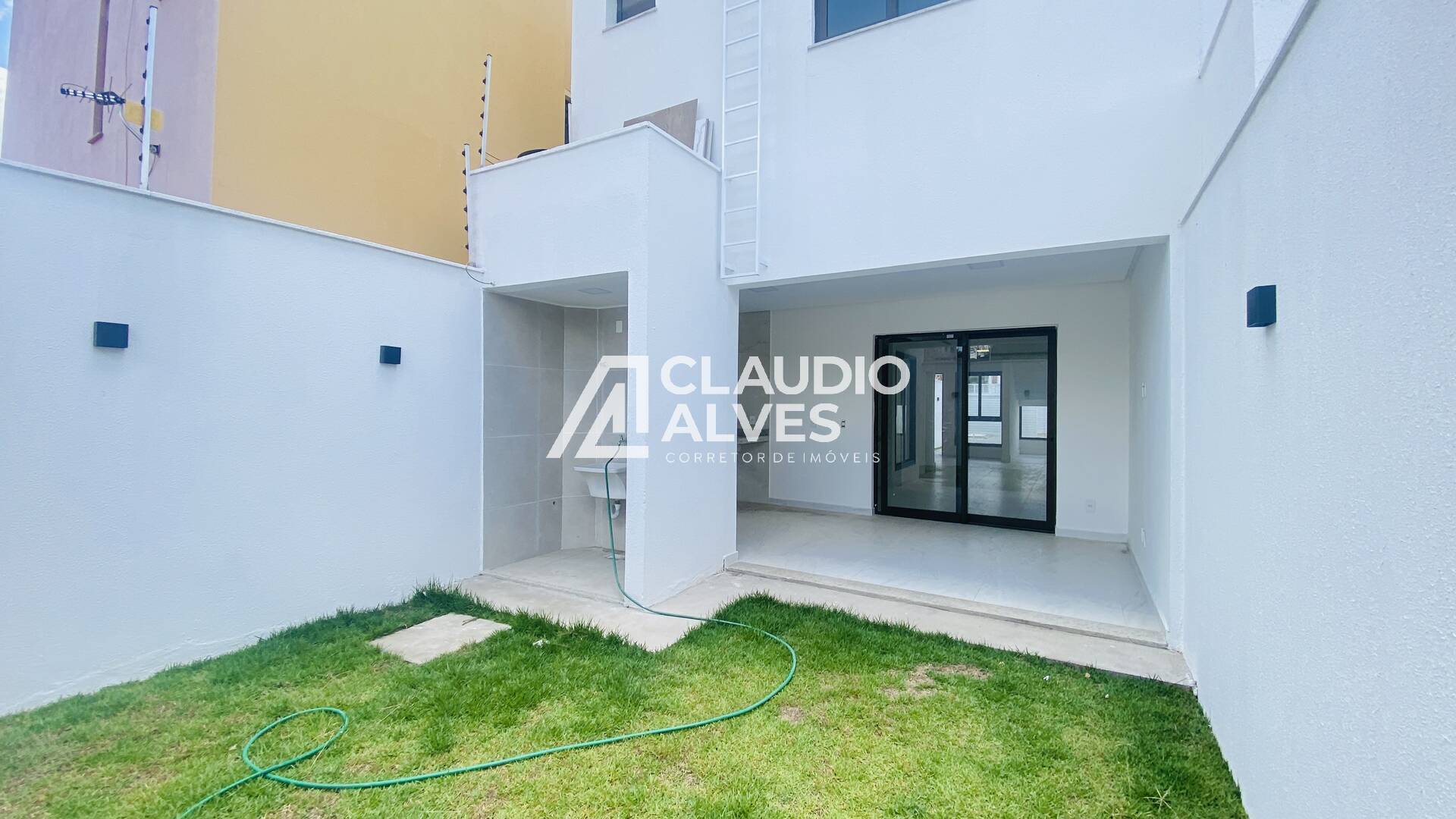 Casa à venda com 3 quartos, 150m² - Foto 25