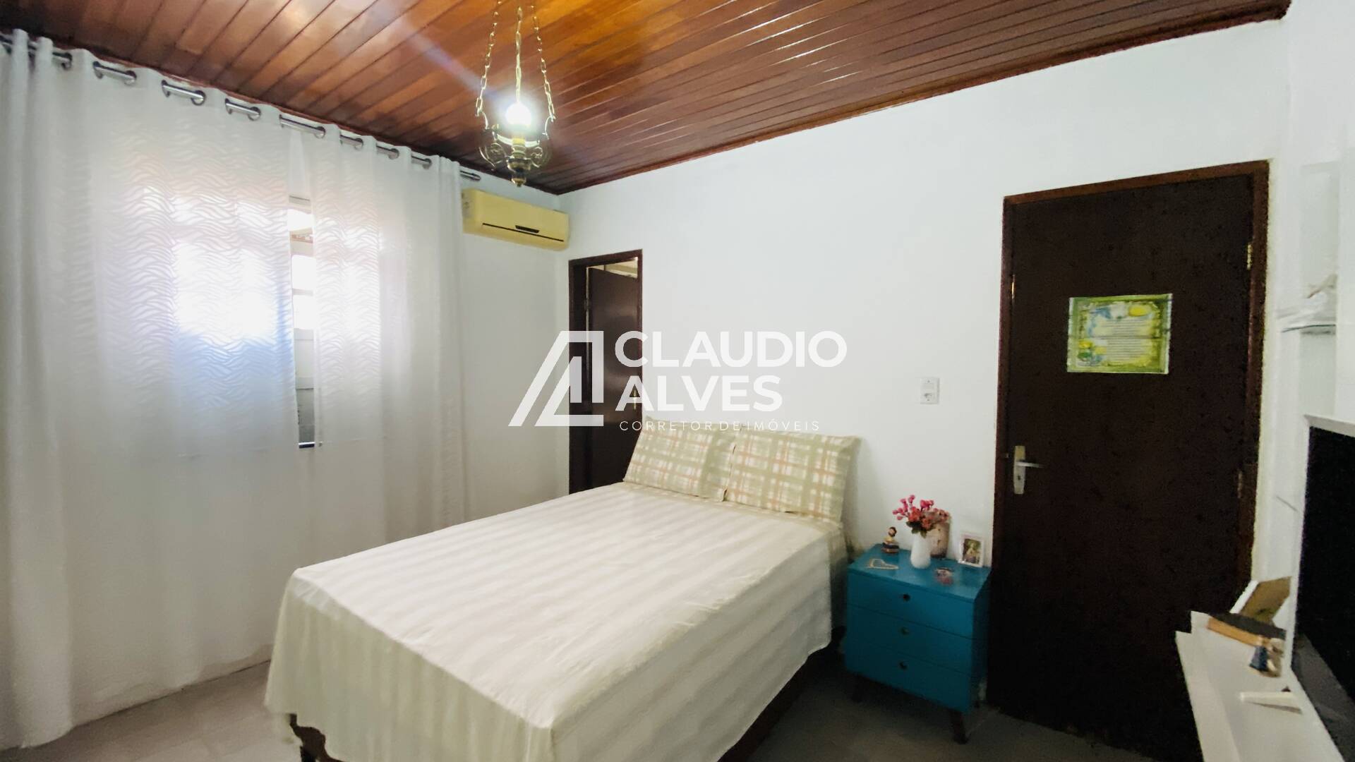 Casa à venda com 4 quartos, 200m² - Foto 25