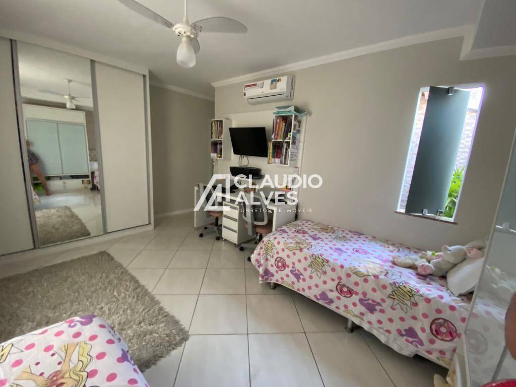 Casa de Condomínio à venda com 3 quartos, 160m² - Foto 7