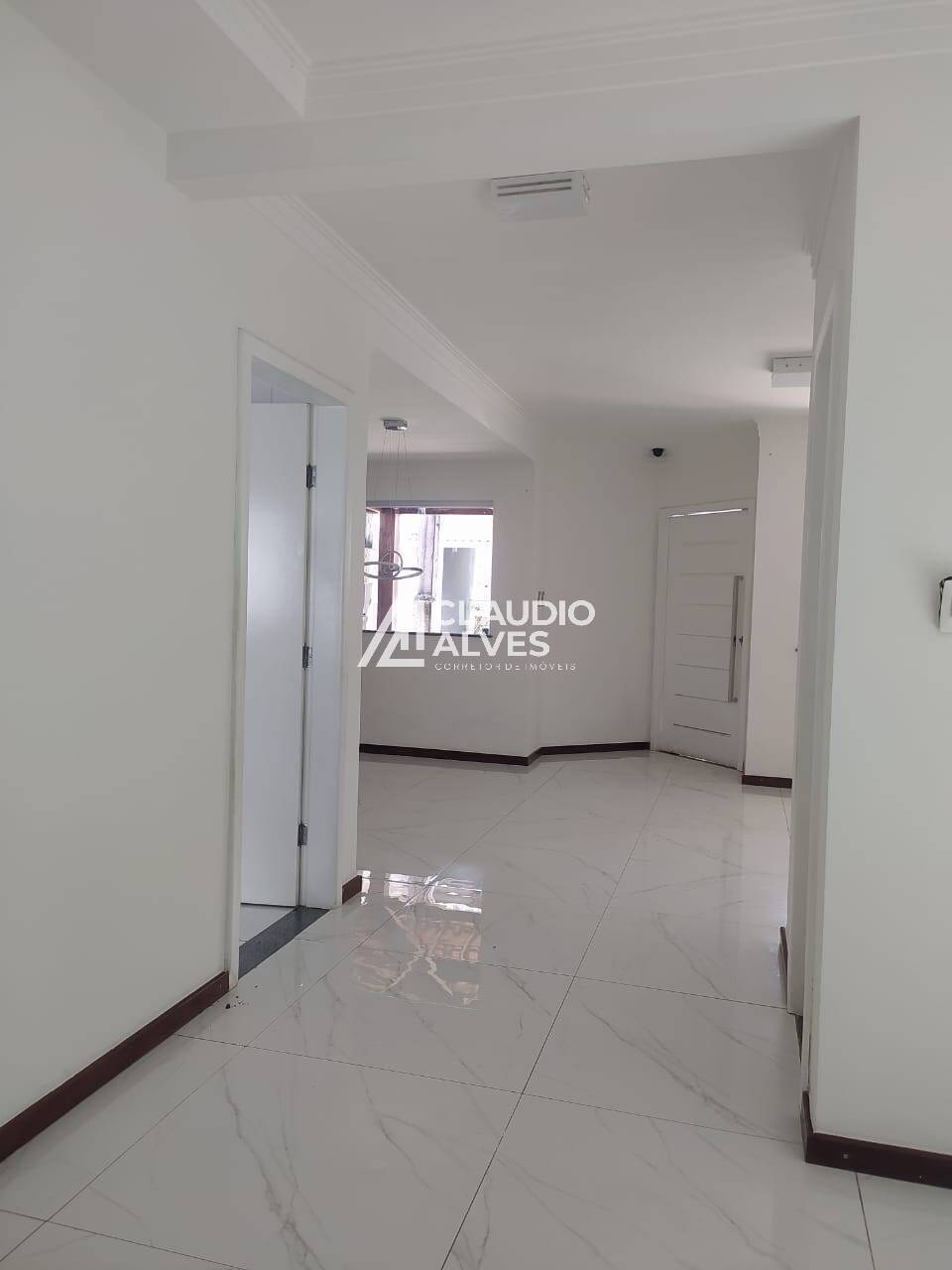 Casa à venda com 3 quartos, 180m² - Foto 19