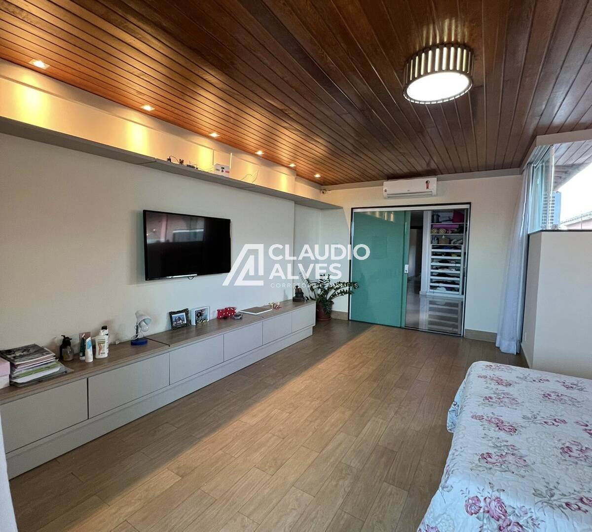 Casa à venda com 3 quartos, 180m² - Foto 15