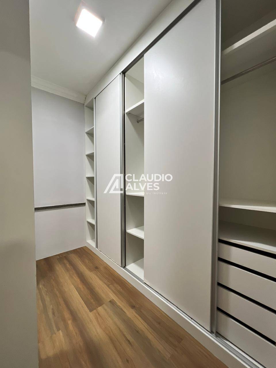 Apartamento à venda com 3 quartos, 162m² - Foto 12