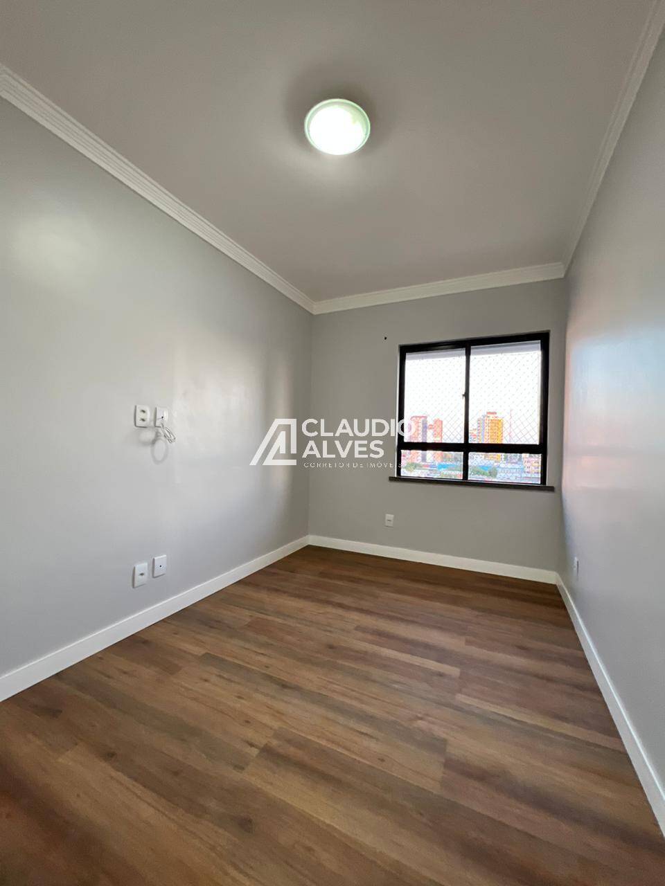 Apartamento à venda com 3 quartos, 162m² - Foto 19