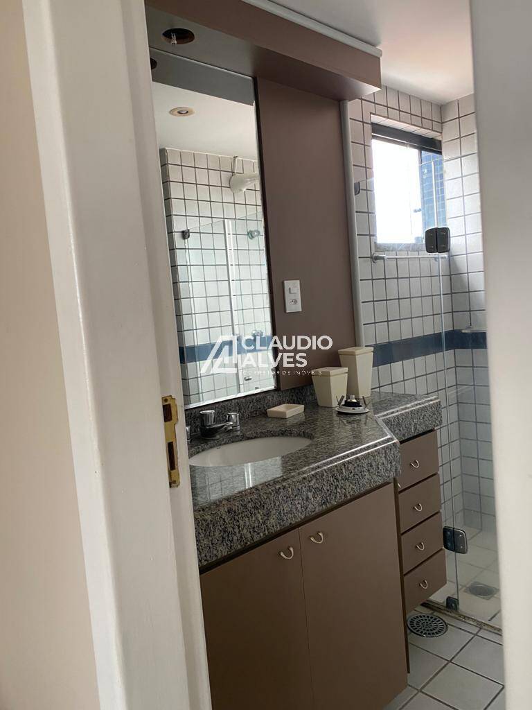 Apartamento para alugar com 4 quartos, 162m² - Foto 9