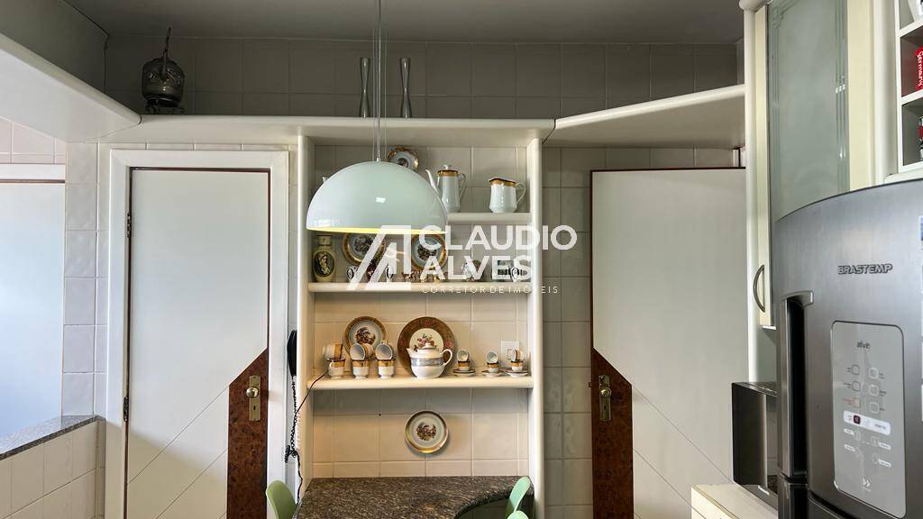 Apartamento para alugar com 4 quartos, 162m² - Foto 7