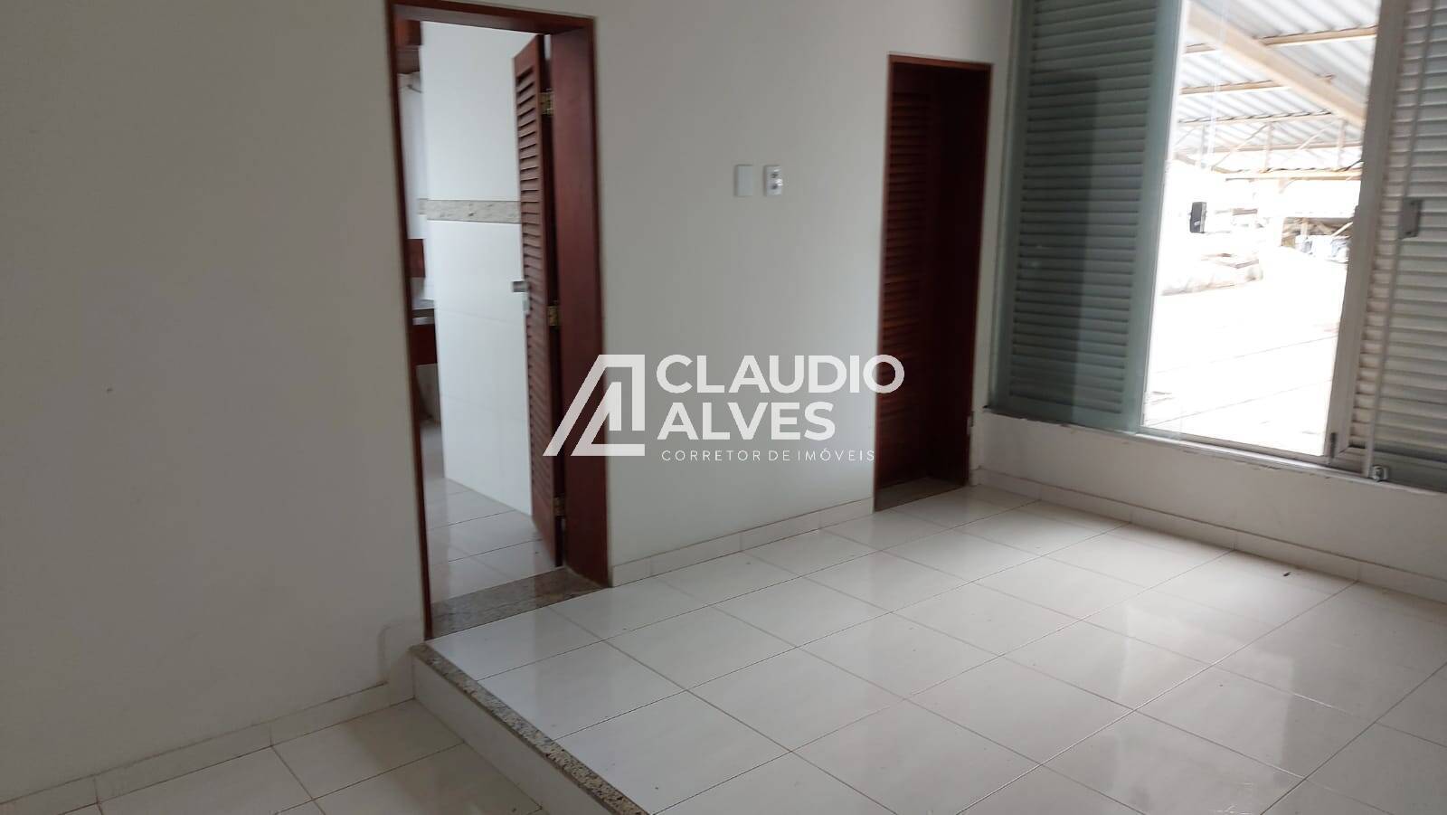 Casa de Condomínio para alugar com 4 quartos, 500m² - Foto 10