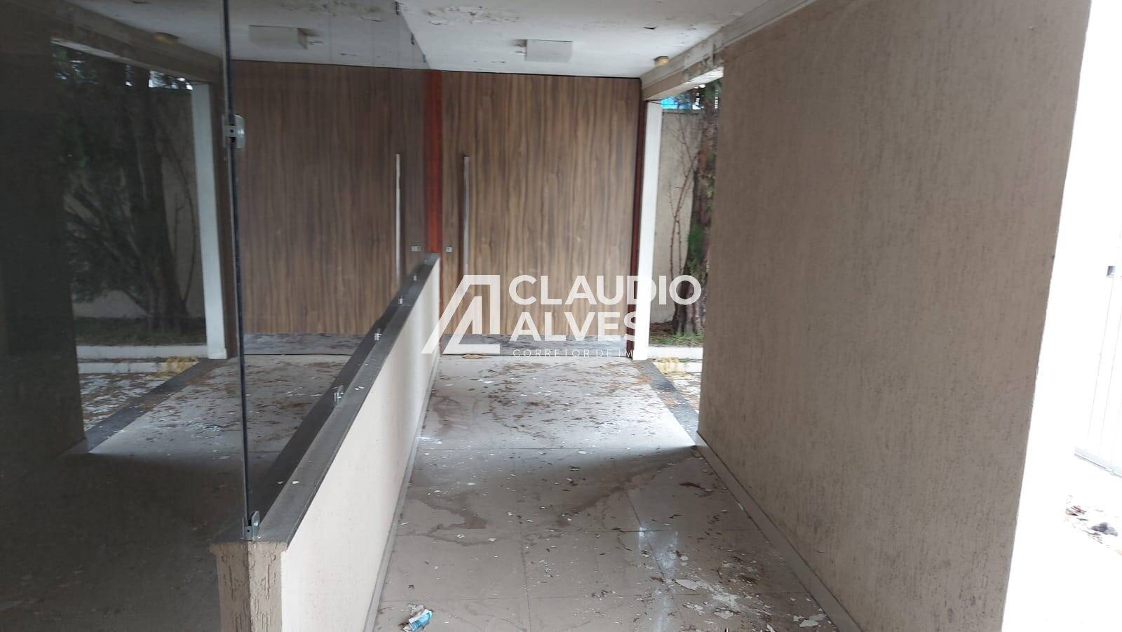 Casa de Condomínio para alugar com 4 quartos, 500m² - Foto 13