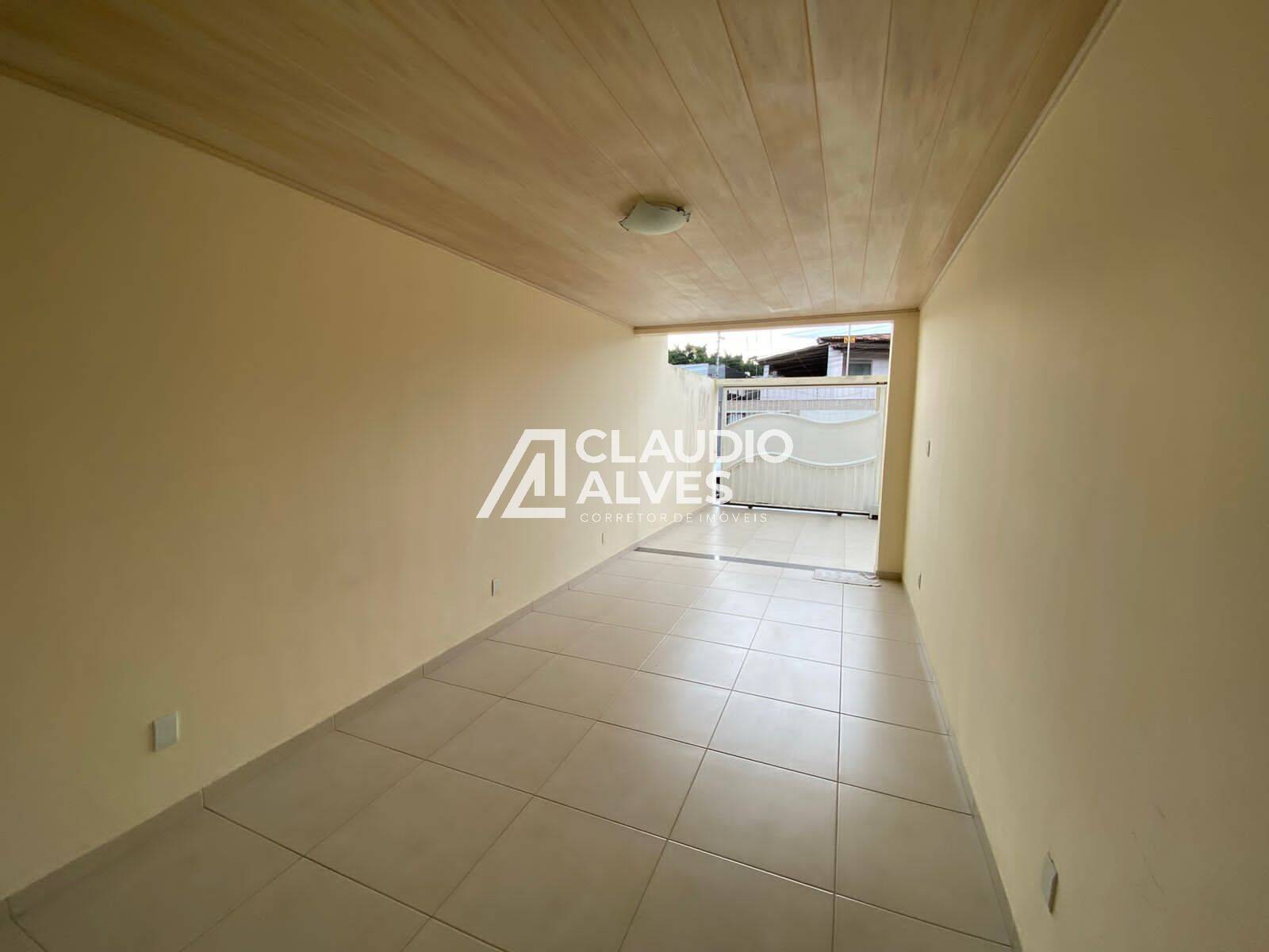 Casa à venda com 6 quartos, 300m² - Foto 15