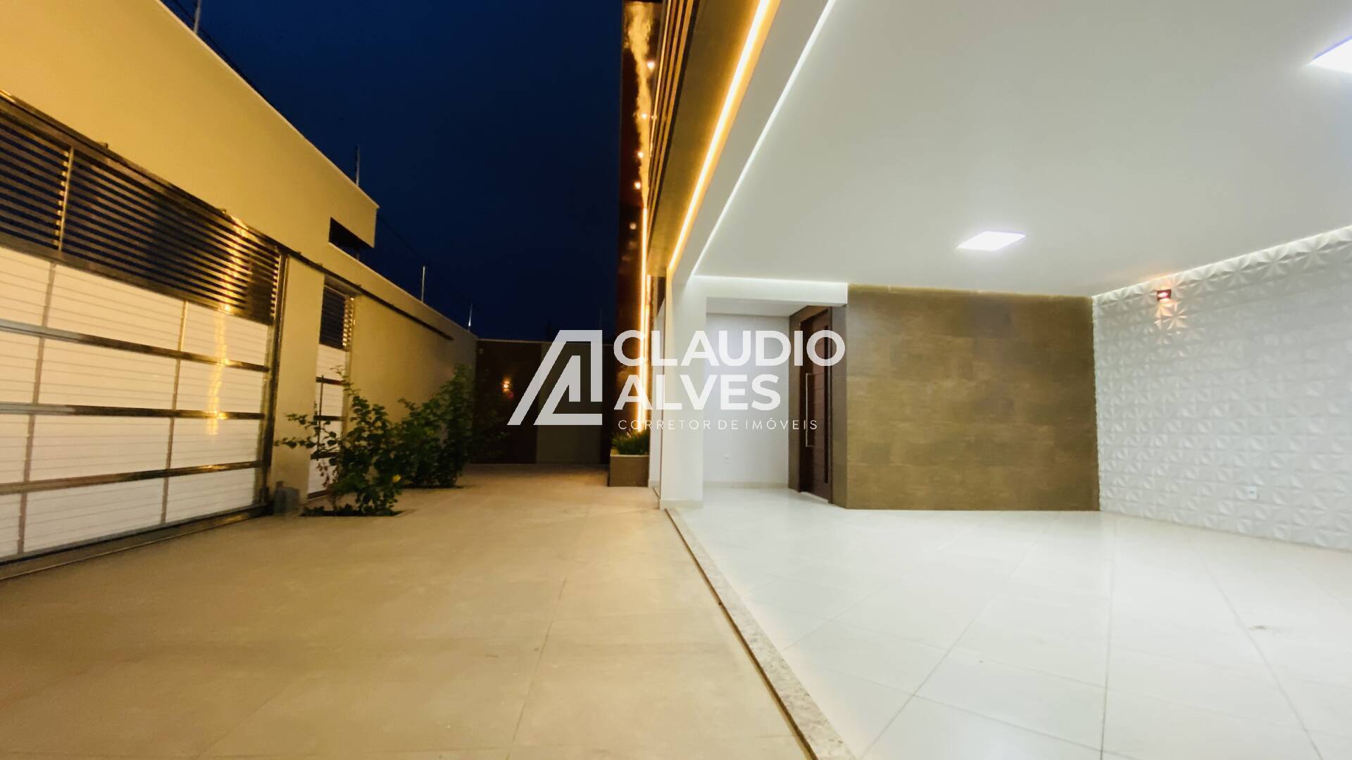 Casa à venda com 3 quartos, 300m² - Foto 6