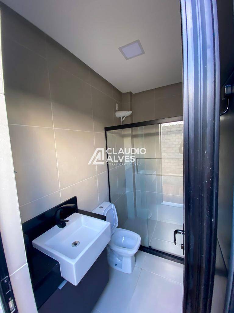 Casa de Condomínio à venda com 4 quartos, 264m² - Foto 12