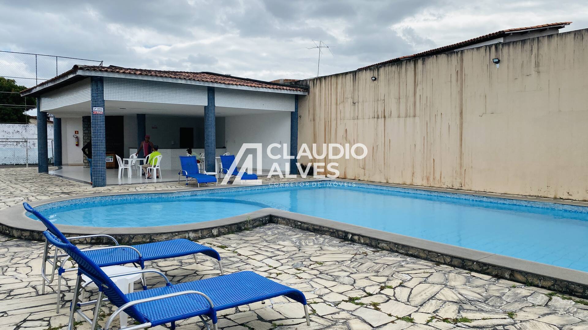 Casa de Condomínio à venda com 4 quartos, 150m² - Foto 4