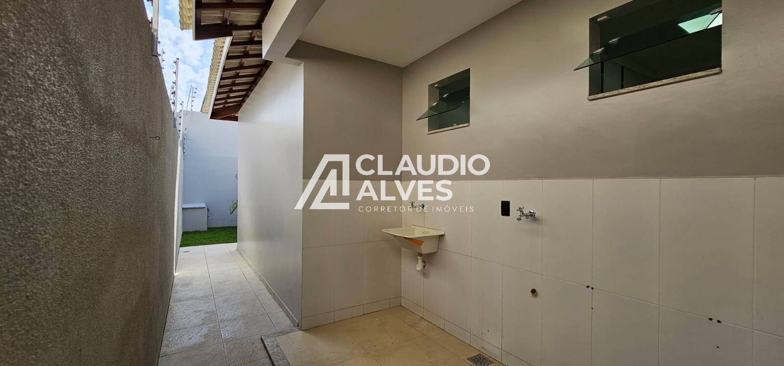 Casa à venda com 3 quartos, 110m² - Foto 13