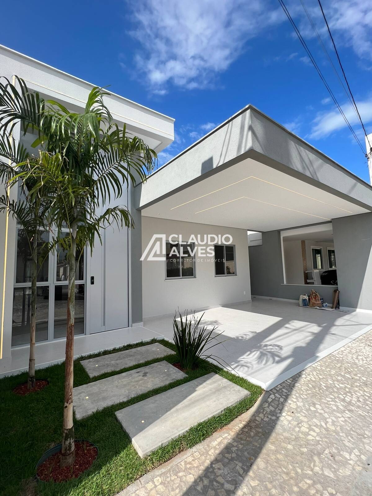 Casa à venda com 3 quartos, 150m² - Foto 2