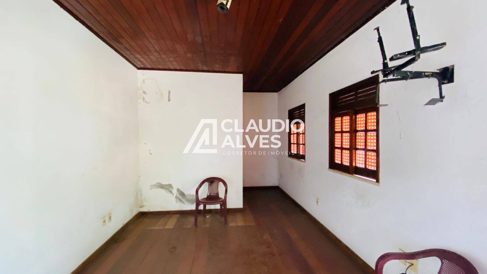 Casa à venda com 5 quartos, 292m² - Foto 31